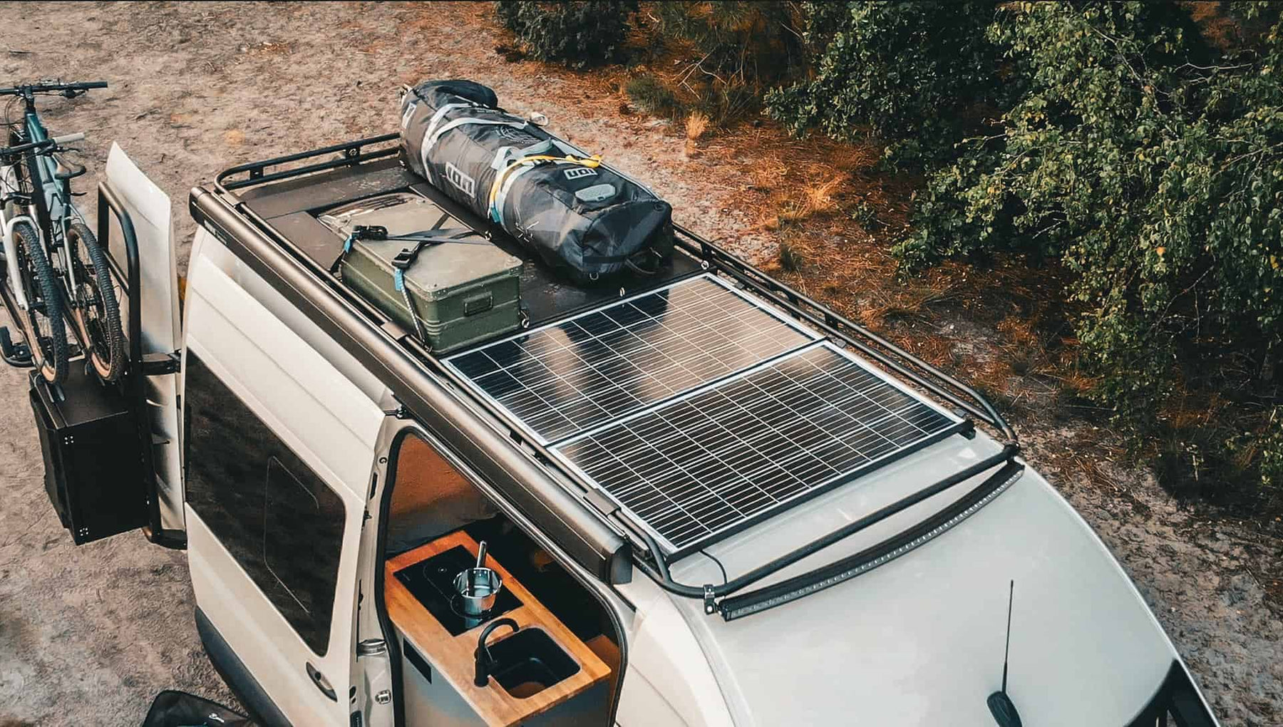 Types of Roof Bars: Steel vs. Aluminium, Adjustable vs. Fixed