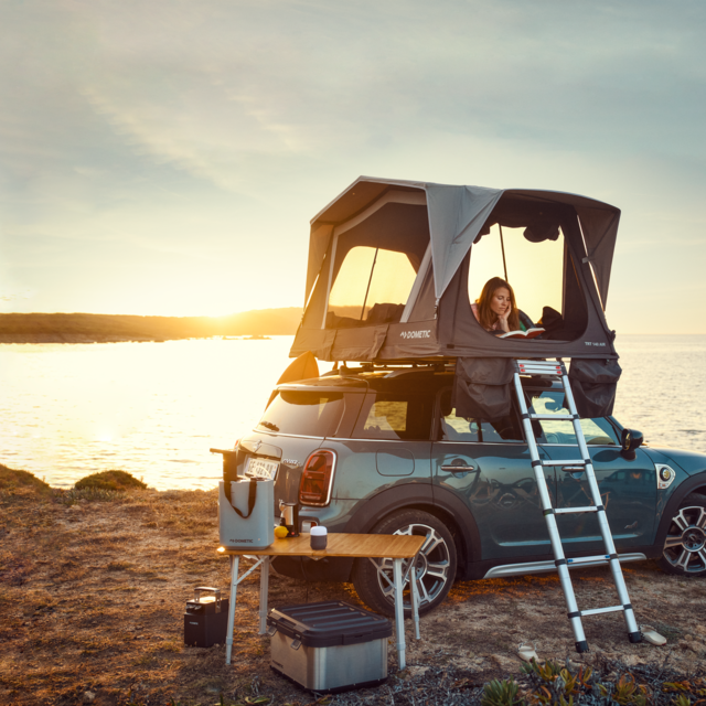 Dometic TRT 140 2-person AIR Inflatable Rooftop Tent - Dometic - Van Life Living