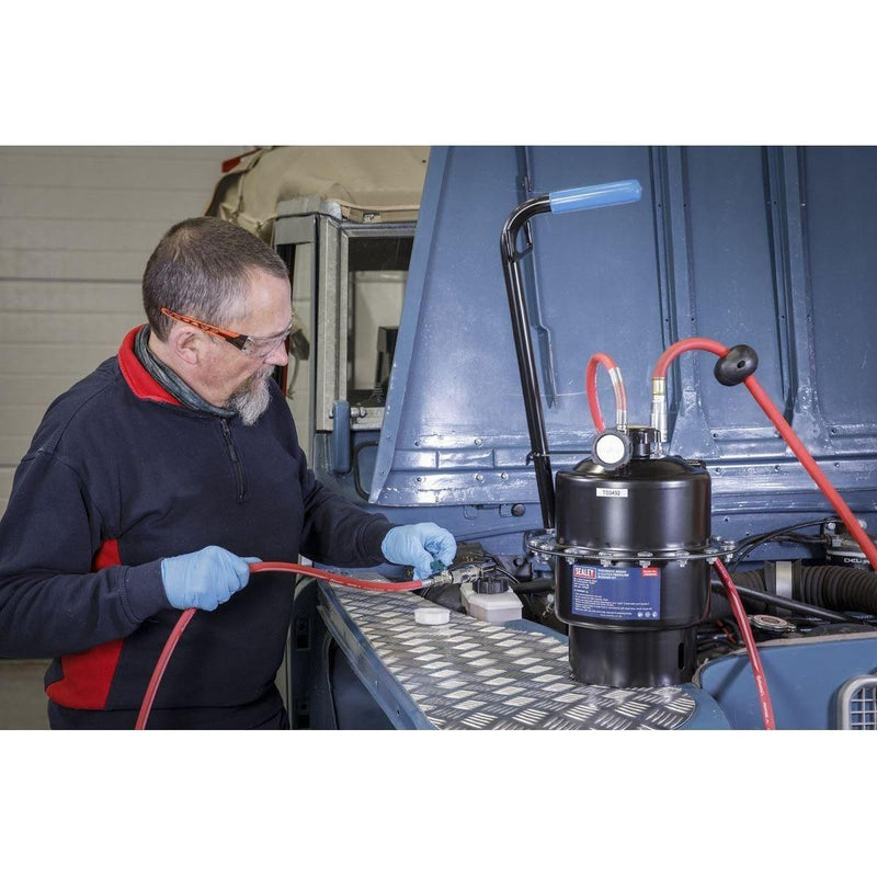 Sealey Pneumatic Brake & Clutch Pressure Bleeder Kit VS0204A Sealey  - Town Parts