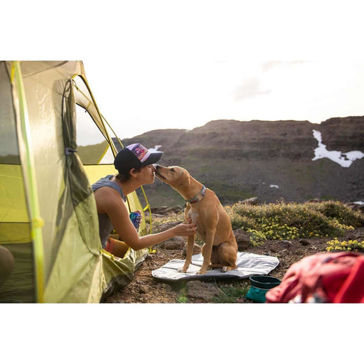 Ruffwear Highlands Dog Pad in Cloudburst Grey (Medium) - Ruffwear - Van Life Living