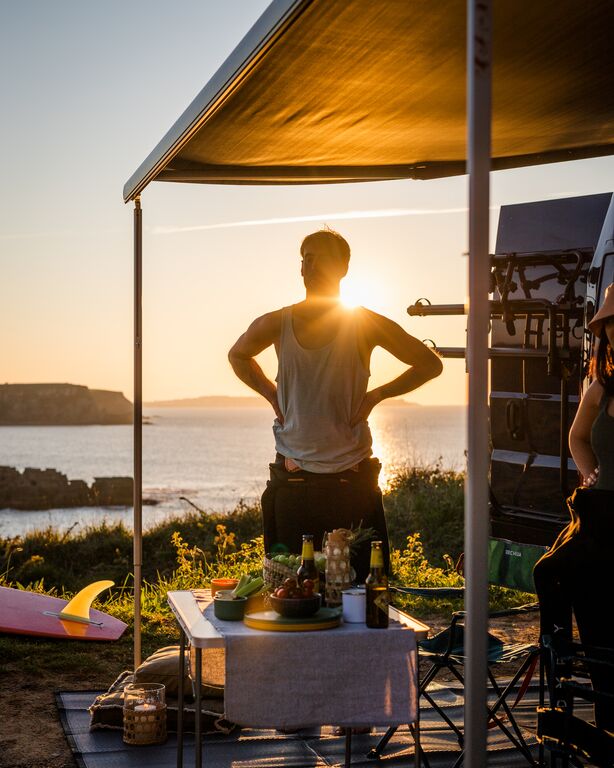 F80s 400 Ducato Roof Installation Awning