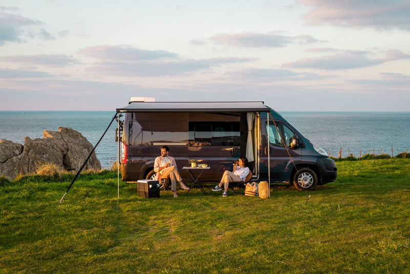F80s 400 Ducato Roof Installation Awning